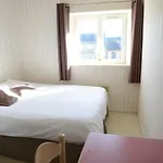 Le Chateau De Chantereine Hotel *