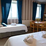 Hotel Le Chateau De Chantereine *