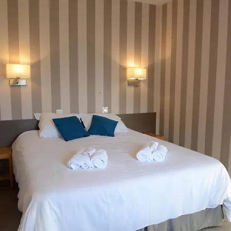 Le Chateau De Chantereine